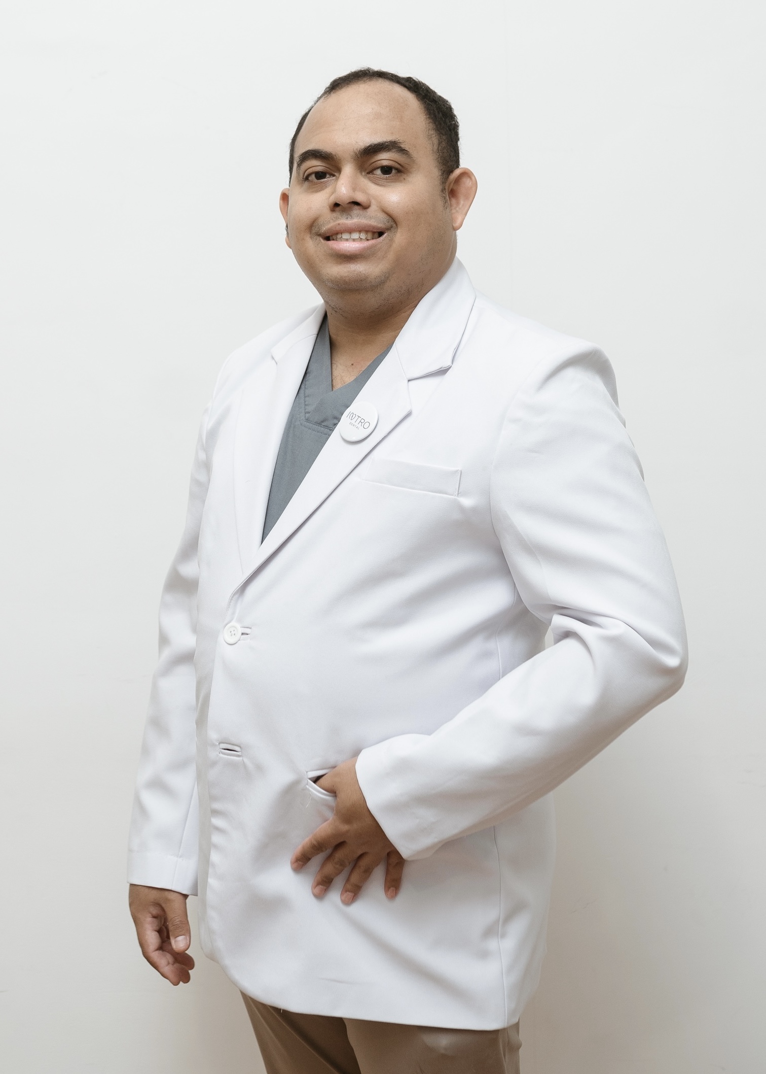 drg. Olivier Maron Sahetapy, M.Ked.Klin., Sp.BMM